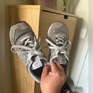 New Balance 574 Sneakers Women Size 8